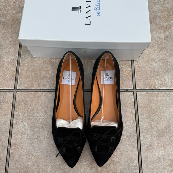 Lanvin en Bleu Women's Black Suede Shoes - Picture 3 of 16